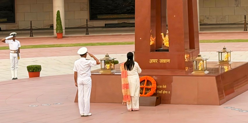 In NOK ceremony Smt. Saroj Rawat w/o Nb Sub Bachan Singh, SM, paid homage at NWM on 17 Sep 26